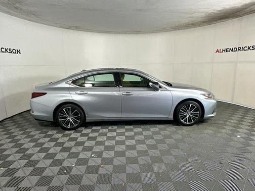 2022 Lexus ES 350 Base