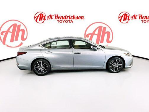 2022 Lexus ES 350 Base