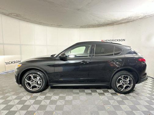 2022 Alfa Romeo Stelvio Sprint