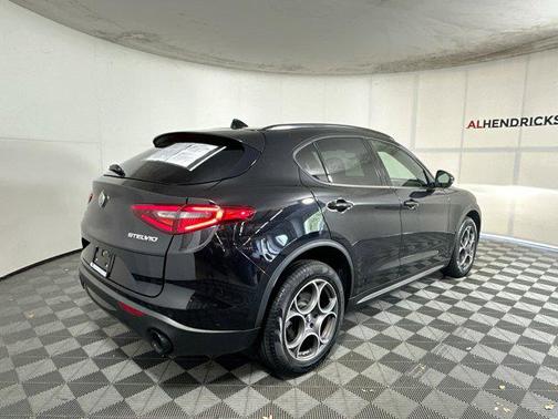 2022 Alfa Romeo Stelvio Sprint