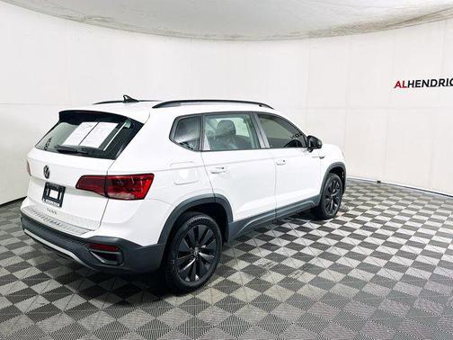 2022 Volkswagen Taos 1.5T S