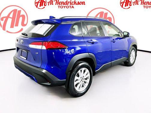 2024 Toyota Corolla Cross LE