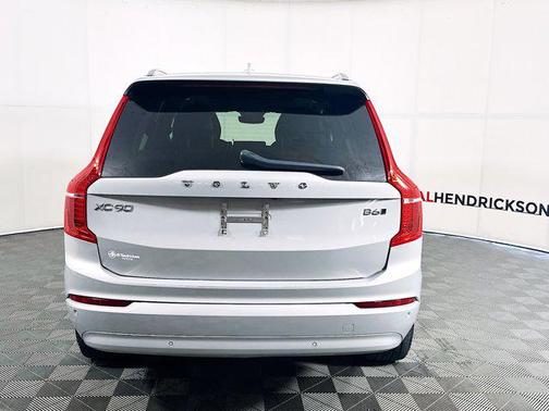 2023 Volvo XC90 B6 Core