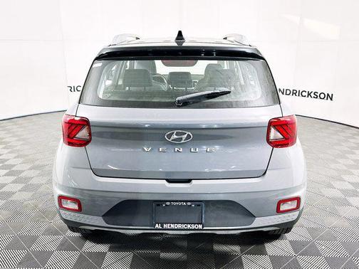 2022 Hyundai VENUE Limited