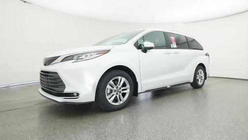 2025 Toyota Sienna Limited 7-Passenger