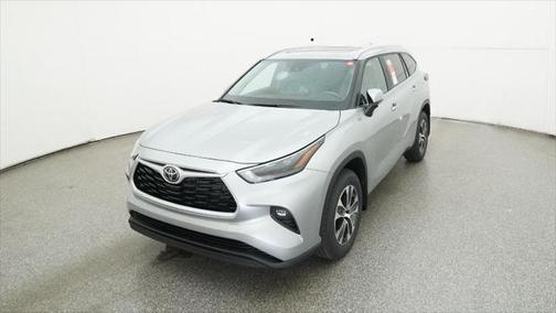 2025 Toyota Highlander XLE