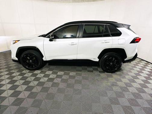 2023 Toyota RAV4 Hybrid SE