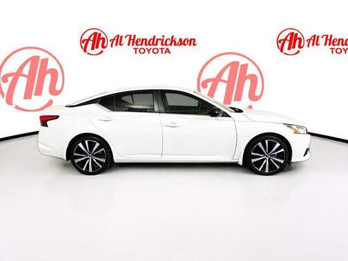 2022 Nissan Altima SR FWD