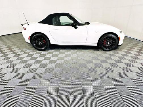 2023 Mazda MX-5 Miata Club