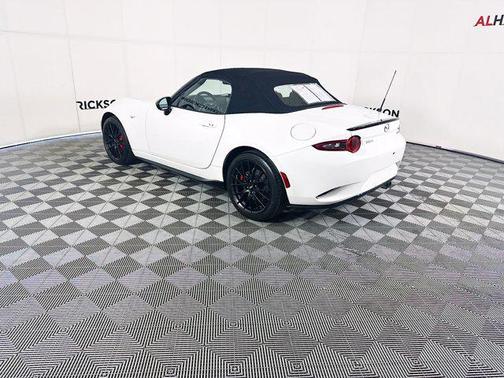 2023 Mazda MX-5 Miata Club