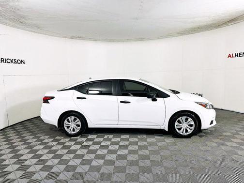 2021 Nissan Versa 1.6 S