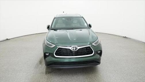 2025 Toyota Highlander XLE