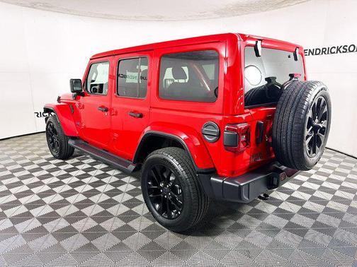 2025 Jeep Wrangler 4xe Sahara