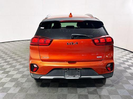 Solar Orange 2022 Kia Niro LXS