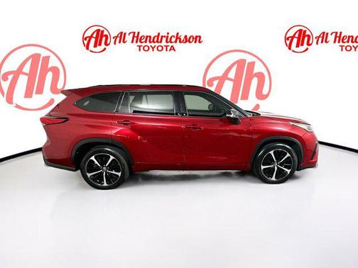 2022 Toyota Highlander XSE