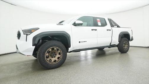 2025 Toyota Tacoma Hybrid Trailhunter