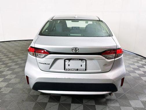 Classic Silver Metallic 2022 Toyota Corolla LE