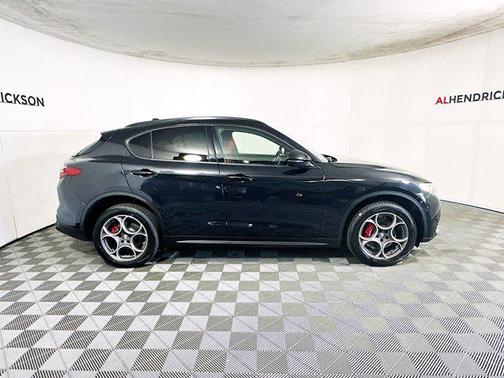 2022 Alfa Romeo Stelvio Sprint