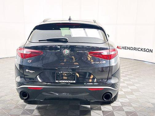 2022 Alfa Romeo Stelvio Sprint