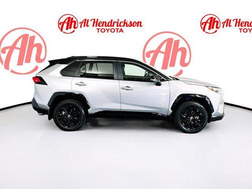 2024 Toyota RAV4 Hybrid SE
