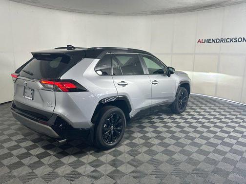 2024 Toyota RAV4 Hybrid SE