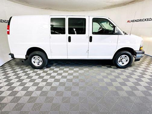 2024 Chevrolet Express 2500 RWD 2500 Regular Wheelbase WT