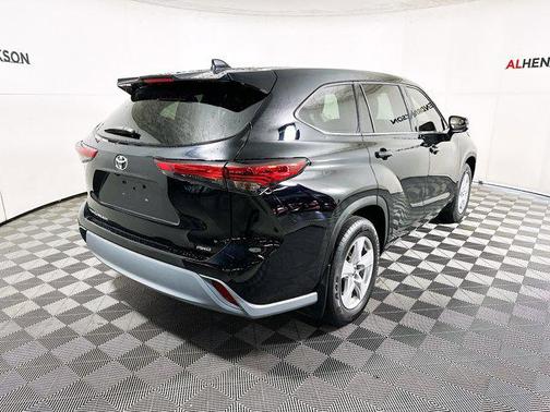 2021 Toyota Highlander L