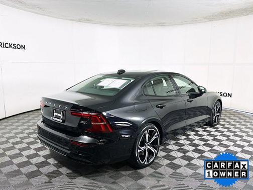 2024 Volvo S60 B5 Plus Dark Theme