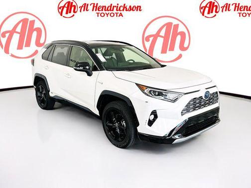 2020 Toyota RAV4 Hybrid SE