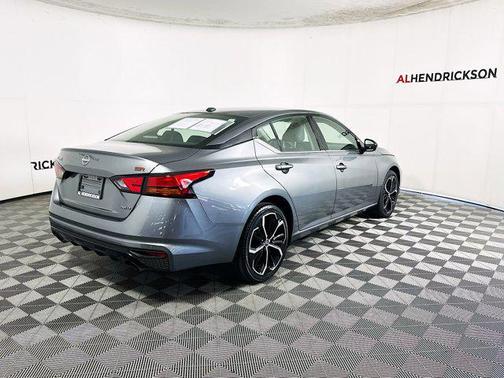 2024 Nissan Altima SR Intelligent AWD