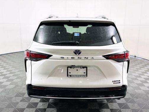 2021 Toyota Sienna Platinum