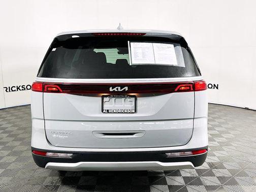2024 Kia Carnival EX