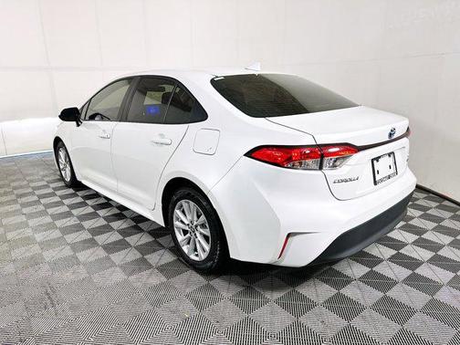 Pearl 2024 Toyota Corolla Hybrid LE