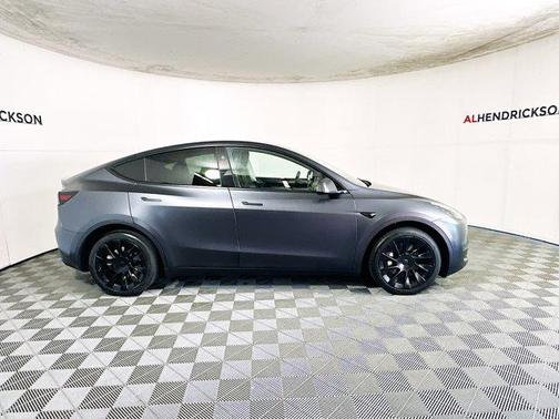 2024 Tesla Model Y Long Range Dual Motor All-Wheel Drive