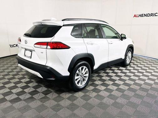 2023 Toyota Corolla Cross LE