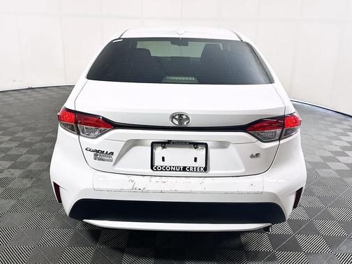 Super White 2021 Toyota Corolla LE