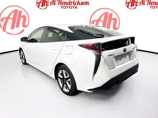 2018 Toyota Prius Three Touring