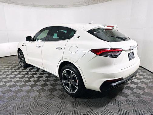 2022 Maserati Levante Modena