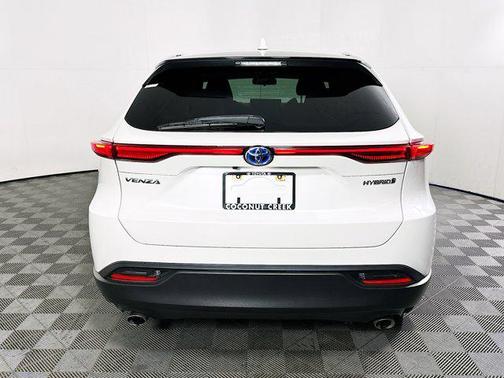 2021 Toyota Venza LE