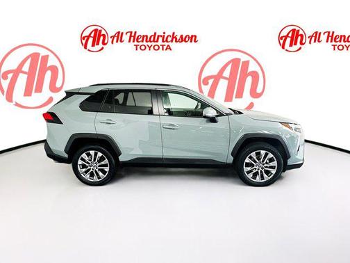 2022 Toyota RAV4 XLE Premium