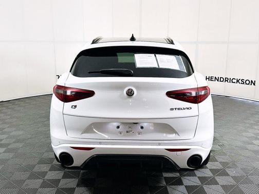 2022 Alfa Romeo Stelvio Ti