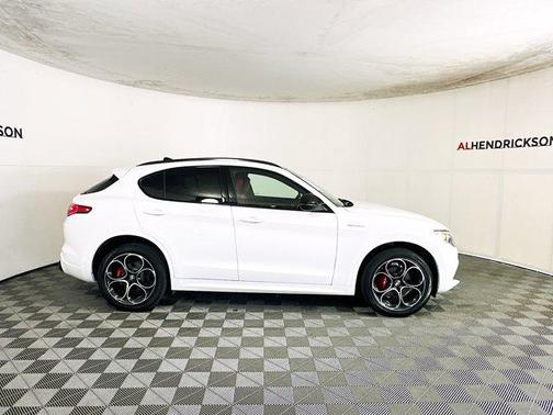 2022 Alfa Romeo Stelvio Ti