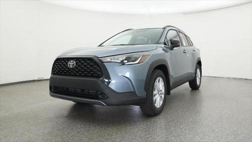 2025 Toyota Corolla Cross LE