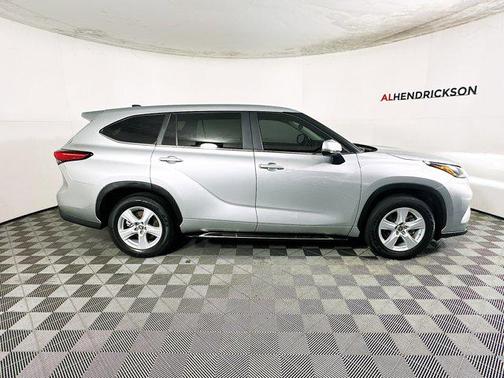 2023 Toyota Highlander Hybrid LE