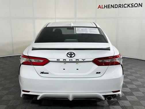 2020 Toyota Camry SE