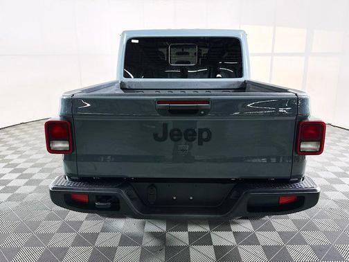 2024 Jeep Gladiator Nighthawk
