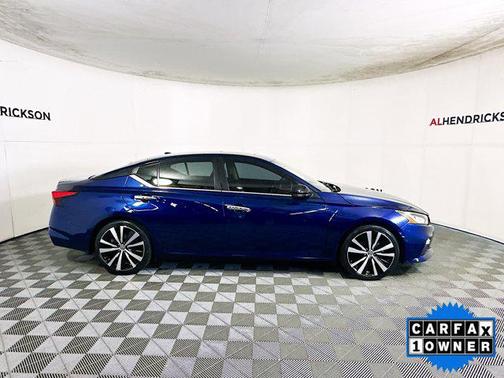 2020 Nissan Altima SR FWD