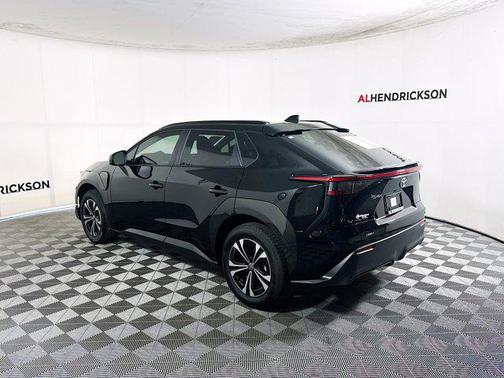 2024 Toyota bZ4X XLE