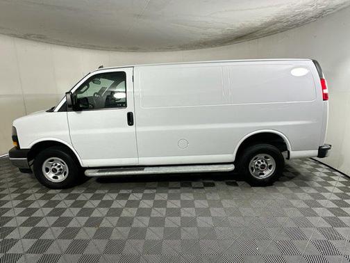 2023 GMC Savana 2500 Work Van