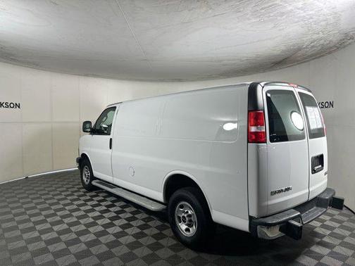 2023 GMC Savana 2500 Work Van